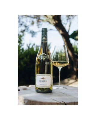 Today marks the first day of summer, and our white wines are ready to accompany it. Thoughtfully crafted and rooted in exceptional terroir, these wines offer elegance and a sense of place in every glass. Whether you’re celebrating the everyday moments or an important milestone, there’s a wine to match the moment. Explore our full portfolio through the link in our bio.